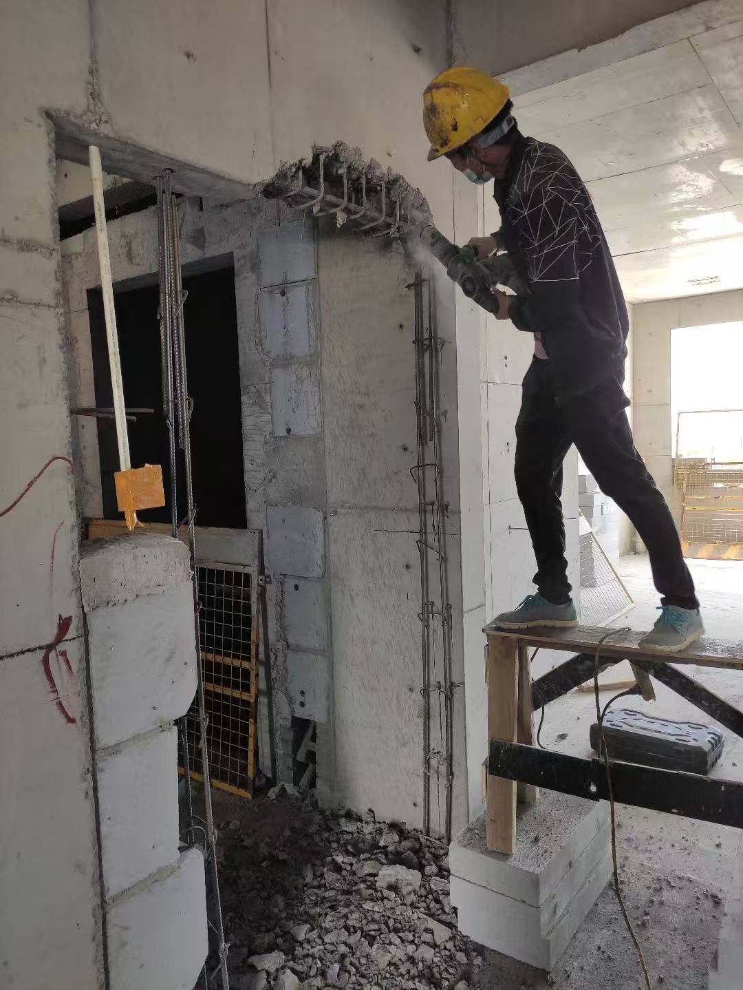 钦州旧房改造房屋如何加固